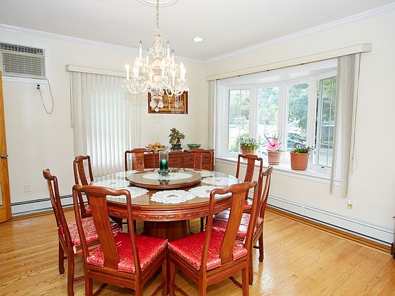 5th image of 8137 166th St