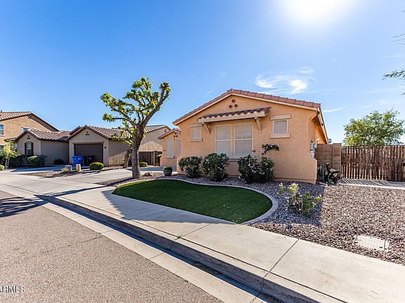 3rd image of 6722 S 76TH Drive