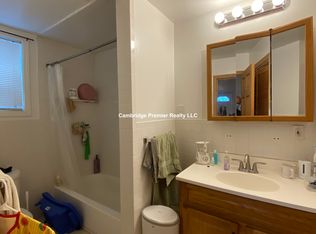 6 Dickinson St #1, Cambridge, MA 02139