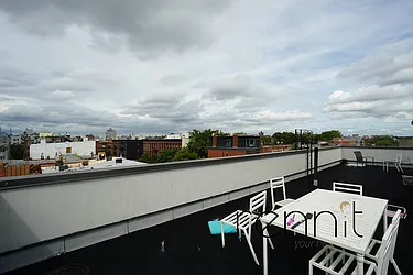 Rented by Rennit Inc.