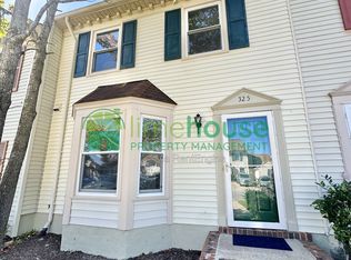 325 Gambrill Ct #1, Virginia Beach, VA 23462