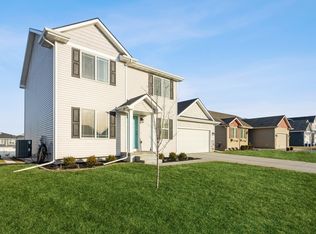 2345 SE Maxwell Dr, Waukee, IA 50263
