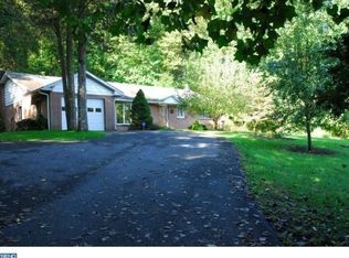223 Chapel Hill Rd, Sinking Spring, PA 19608