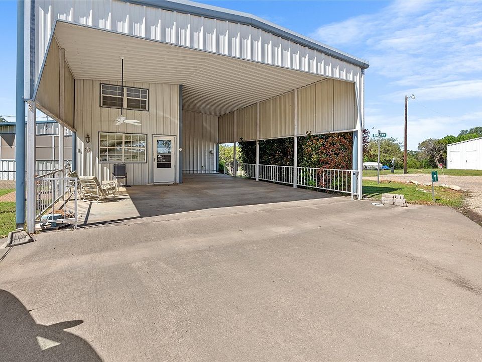 1st image of 183 Yellowstone Dr #2