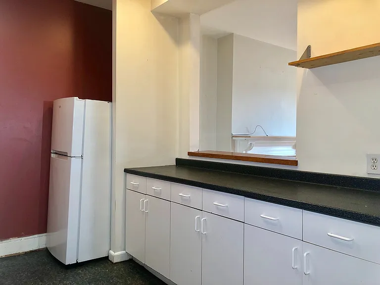 For Rent: Charming Living on St. Paul Street MD 21218 Your Urban Retreat Awaits! — Photo 25