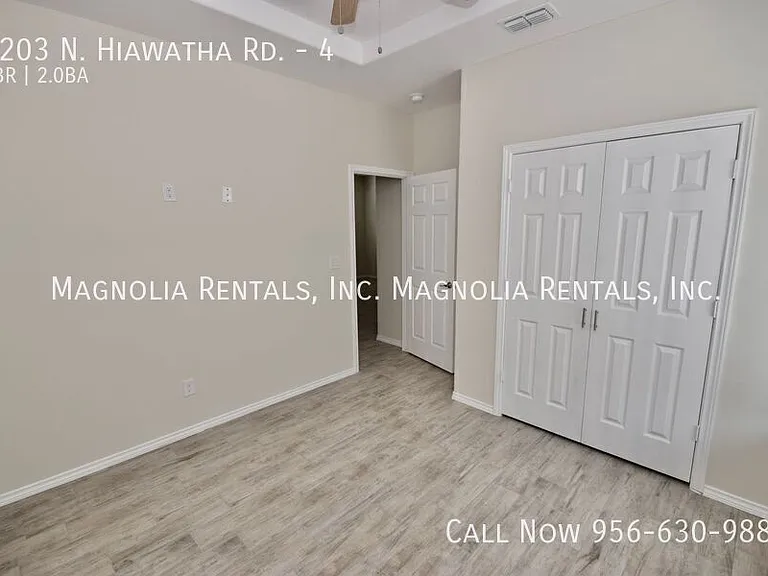 5203 N Hiawatha Dr #4 — Photo 16