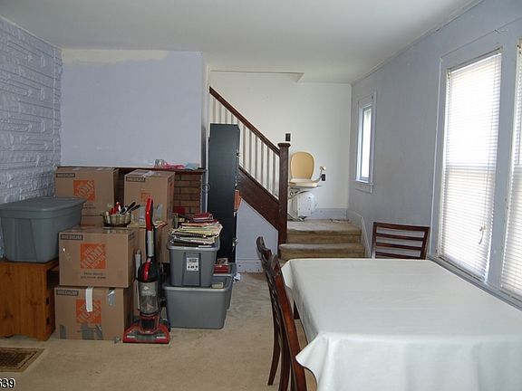 4th image of 280-82 Geneva Pl