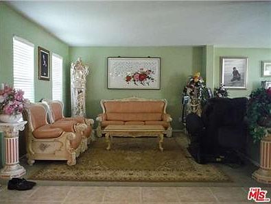 3rd image of 27948 Bridlewood Dr