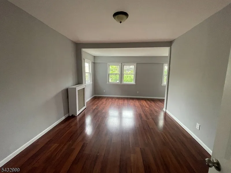 3 bed, 2.0 bath, $2,500 — Photo 3
