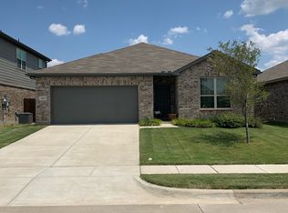 1025 Waverly Dr, Van Alstyne, TX 75495
