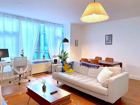 3rd image of 217 51st Ave APT 517
