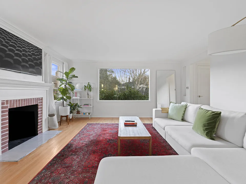 23rd Ave NW