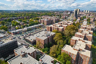 Sold by Lovett Realty, Inc.