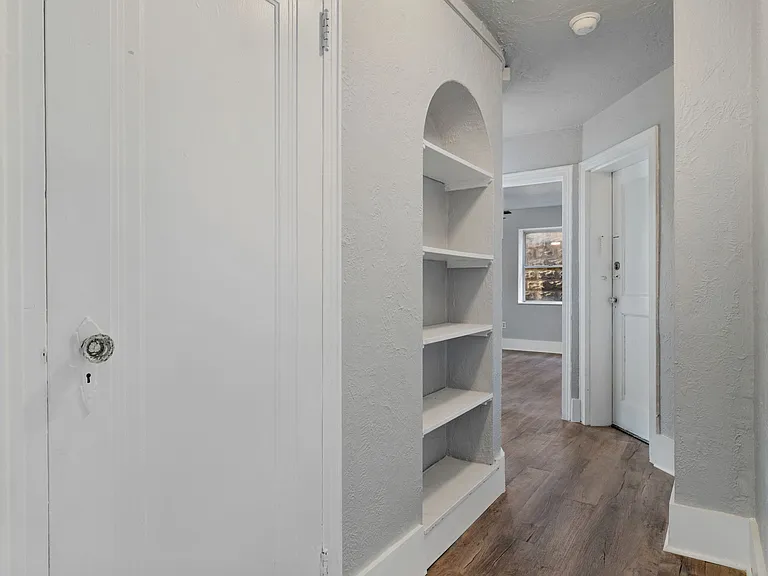 270 Beverly Rd #4 — Photo 15