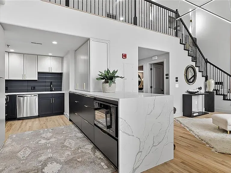 600 E Admiral Blvd — Photo 20
