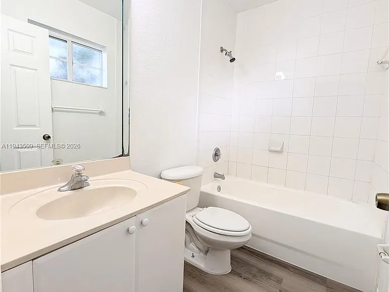 825 SW 6th Pl — Photo 19