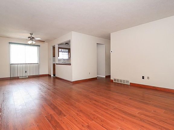 3rd image of 6640 Tamarind Dr