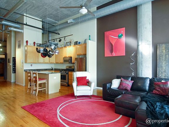 Kitchen/Living Room