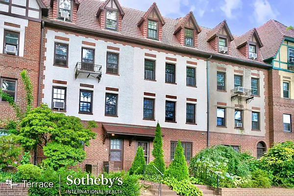 Rented by Terrace Sotheby's International Realty | media 35
