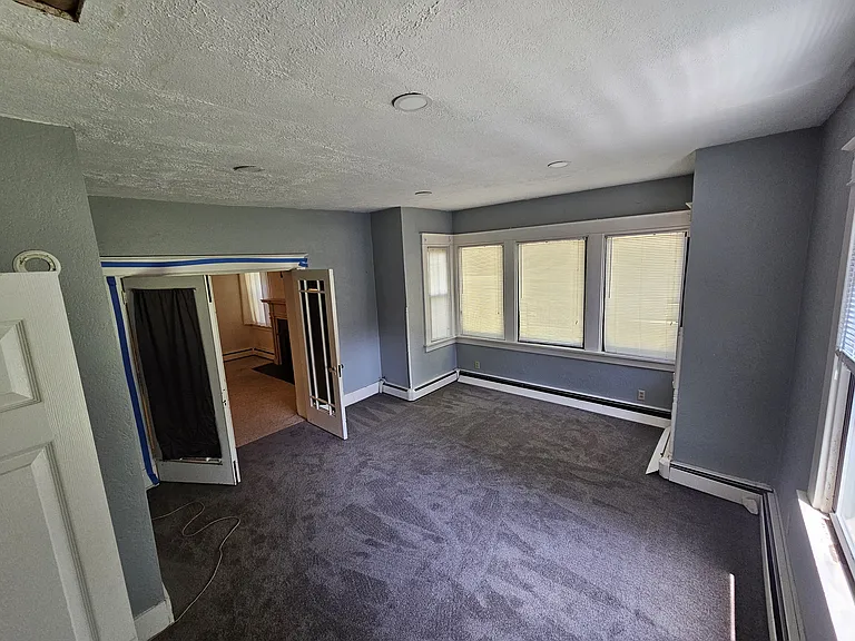 146 Lee St #1 — Photo 12