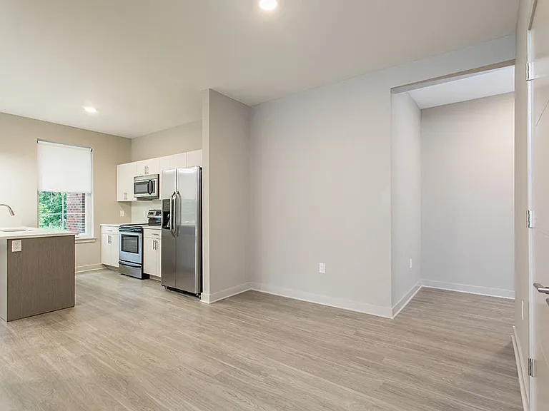 933 the U Apartment Homes — Photo 8