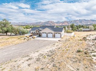 406 Bluecrest Ln, Spring Creek, NV 89815