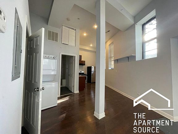 3rd image of 2409 S Hoyne Ave #1-101