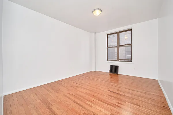 Rented by Compass | media 7