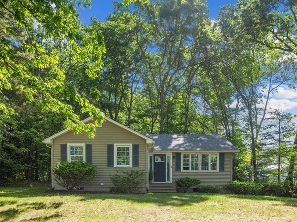 12 True Avenue, Derry, NH 03038