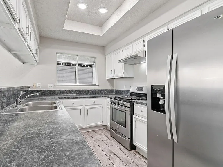 11306 Bayou Place Ln — Photo 5