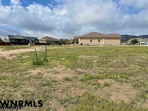 2585 Prairie St, Gering, NE 69341