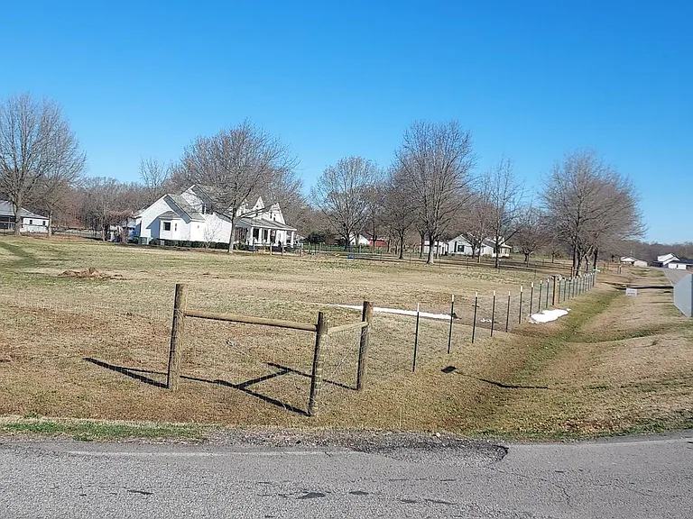 721 Duncan Rd — Photo 59