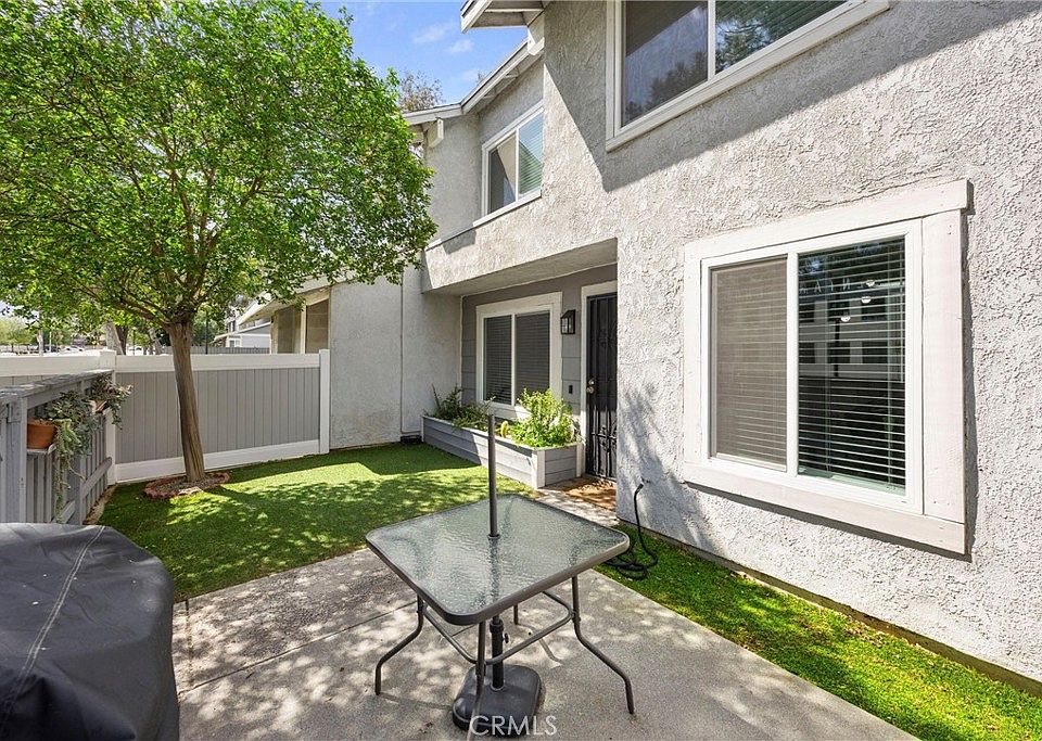 1st image of 1380 W 48th St Unit 6
