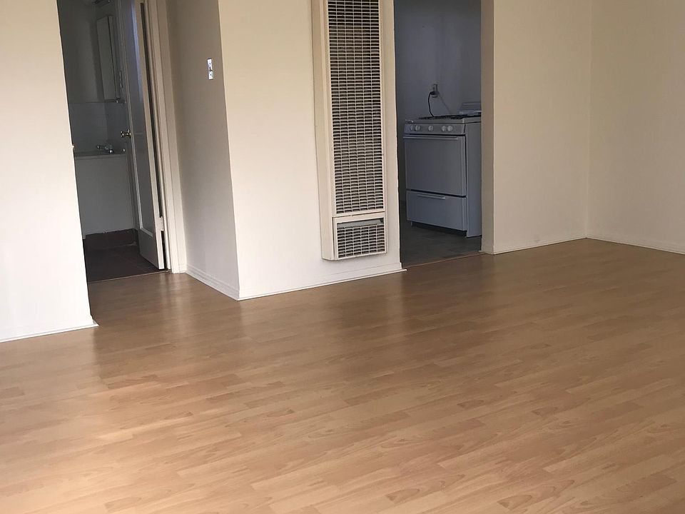 1st image of 1129 Centinela Ave APT 5