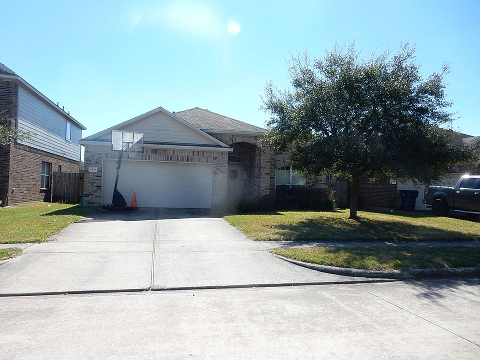 1st image of 9529 Blue Bonnet Dr