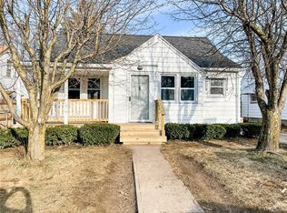 1062 Bennington Dr, Rochester, NY 14616