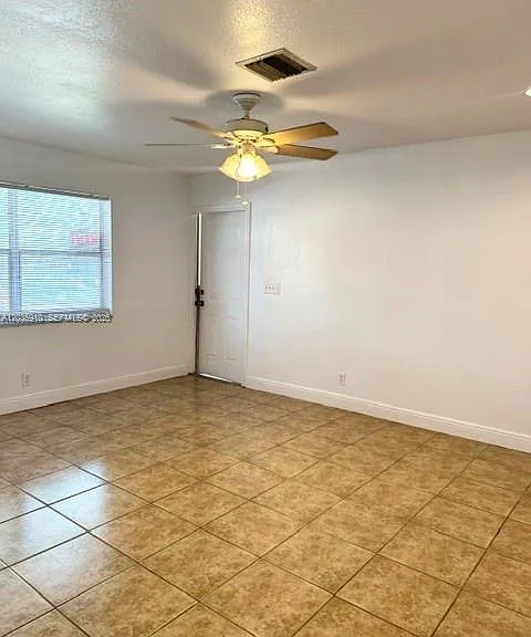 356 SW 2nd Pl #1-3 — Photo 5
