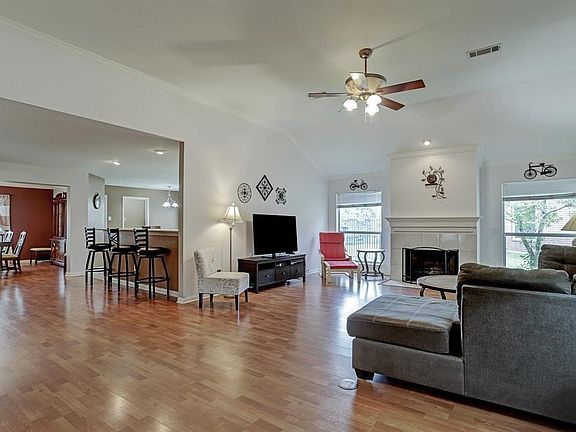 Gigantic Living Room With Fireplace*Recent Laminate Floors*Open To Other Family Areas.