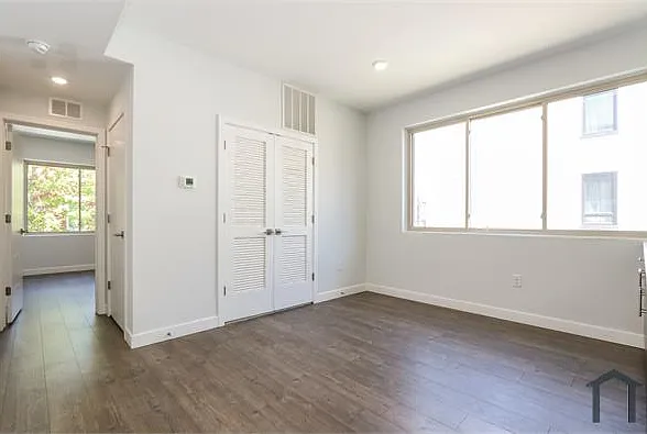917 N 15th St #2 — Photo 12