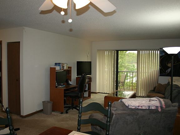 2nd image of 75 Kristin Cir APT 616