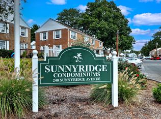 240 Sunnyridge Ave APT 59, Fairfield, CT 06824