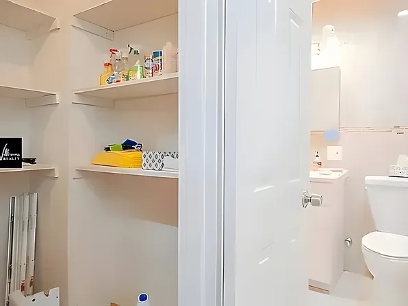 41-25 Kissena Boulevard image 24 of 26