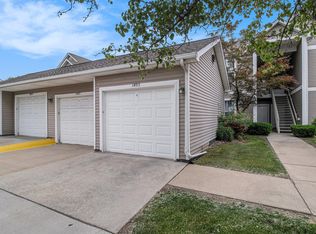 1493 Fox Pointe Cir, Ann Arbor, MI 48108