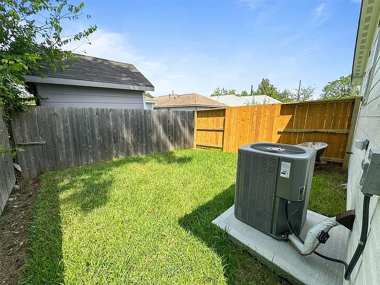 8141 Jeffery St #A — Photo 17