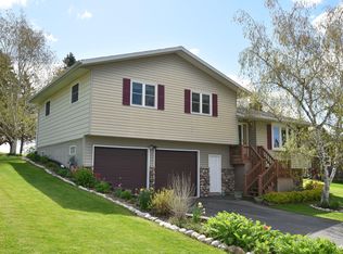 108 S Washington Ave, Iron Ridge, WI 53035