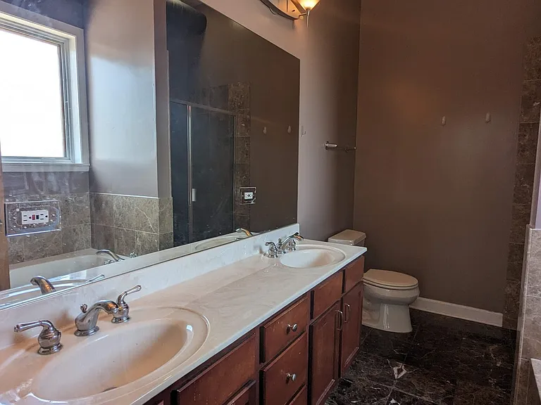1738 W Belmont Ave #3F — Photo 4