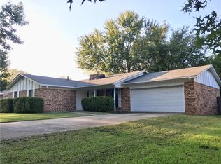 9111 Skypark Dr, Fort Smith, AR 72903