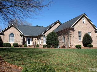 129 Georgetowne Dr, Elon, NC 27244