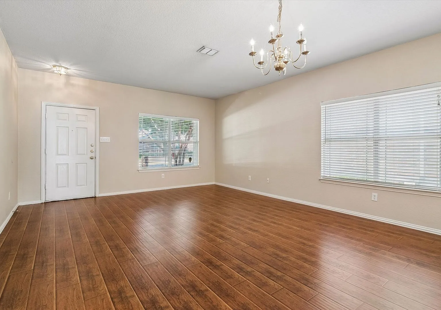 Panther Creek Neighborhood North Frisco!! — Photo 3