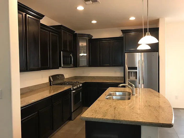 1792 W Homestead Dr — Photo 5